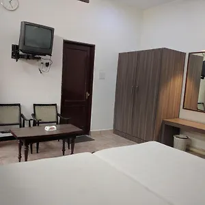  Hotel Pawan India
